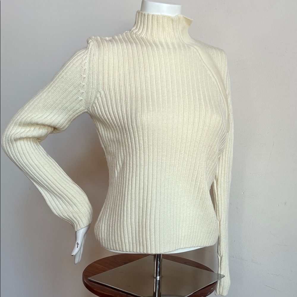 Willi Smith merino wool Cream Ribbed Turtleneck Sweater